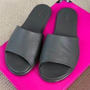 Gently worn-The Row Canal Slide Sandals. No box